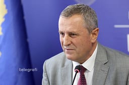 Dyshimet për varrezë masive – fillojnë gërmimet, Isufaj në Kalludër të Vogël: Identifikimi i mbetjeve mortore do të kërkojë kohë Dyshimet për varrezë masive – fillojnë gërmimet, Isufaj në Kalludër të Vogël: Identifikimi i mbetjeve mortore do të kërkojë kohë