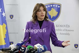 Haxhiu: Seanca e Kuvendit mbahet të hënën, deklarata për Hagën në rend dite Haxhiu: Seanca e Kuvendit mbahet të hënën, deklarata për Hagën në rend dite