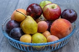 Duhet t’i përfshini këto tre lloje frutash në dietën tuaj këtë vjeshtë Duhet t’i përfshini këto tre lloje frutash në dietën tuaj këtë vjeshtë