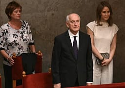 Parlamenti i Hungarisë zgjedh presidentin e ri të vendit, kritik i Orban dhe ish kryetar i Gjykatës së Lartë Parlamenti i Hungarisë zgjedh presidentin e ri të vendit, kritik i Orban dhe ish kryetar i Gjykatës së Lartë