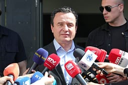Kurti pas takimit me Abdixhikun: Kemi dallim drastik mes rezultatit zgjedhor dhe kërkesave të LDK-së Kurti pas takimit me Abdixhikun: Kemi dallim drastik mes rezultatit zgjedhor dhe kërkesave të LDK-së