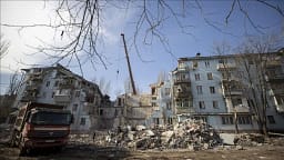 “Është si gjueti njerëzish”: Banorët e Zaporizhjës rrëfejnë si u mbijetojnë sulmeve ruse “Është si gjueti njerëzish”: Banorët e Zaporizhjës rrëfejnë si u mbijetojnë sulmeve ruse