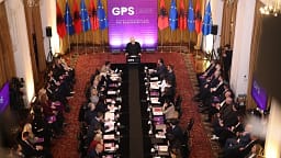 Protestat dhe mesazhet e përcjella nga PS – zbulohet çfarë u diskutua mes Ramës dhe drejtuesve politikë Protestat dhe mesazhet e përcjella nga PS – zbulohet çfarë u diskutua mes Ramës dhe drejtuesve politikë