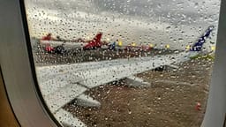Stuhia në Shkup detyron avionin nga Cyrihu të devijojë drejt Prishtinës Stuhia në Shkup detyron avionin nga Cyrihu të devijojë drejt Prishtinës