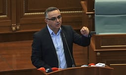 Tahiri përmend 27 dhjetorin si datë të zgjedhjeve që Kurti e do: Do jetë humbja më e madhe e tij, ai mendon se do gjunjëzohemi Tahiri përmend 27 dhjetorin si datë të zgjedhjeve që Kurti e do: Do jetë humbja më e madhe e tij, ai mendon se do gjunjëzohemi