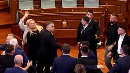 Time Kadriaj, vezët, Kurti dhe Kuvendi edhe në Televizionin Shtetëror të Kinës Time Kadriaj, vezët, Kurti dhe Kuvendi edhe në Televizionin Shtetëror të Kinës