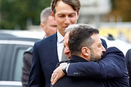 Të dërguarit e Trump mbërrijnë në Kiev pas takimit 3-orësh me Putinin, Zelensky: Duam paqe, por na duhen garanci sigurie! Të dërguarit e Trump mbërrijnë në Kiev pas takimit 3-orësh me Putinin, Zelensky: Duam paqe, por na duhen garanci sigurie!