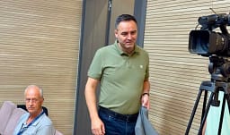 Konjufca shpallet i pafajshëm për hedhjen e gazit lotsjellës në Kuvend Konjufca shpallet i pafajshëm për hedhjen e gazit lotsjellës në Kuvend