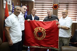 Haradinaj viziton OVL-UÇK-në: Liri për Çlirimtarët, i presim në Kosovë Haradinaj viziton OVL-UÇK-në: Liri për Çlirimtarët, i presim në Kosovë
