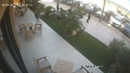 Dy efektivë të Policisë Ushtarake të përfshirë në konfliktin mes biznesmenëve në Vlorë, ministri: Janë pezulluar nga detyra Dy efektivë të Policisë Ushtarake të përfshirë në konfliktin mes biznesmenëve në Vlorë, ministri: Janë pezulluar nga detyra
