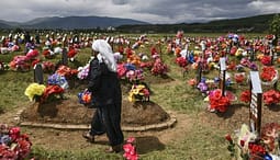 “Vrasje, plaçkitje e dëbim”, detajet e aktakuzës ndaj 20 serbëve, përfshirë Radoiçiqin, për krimet në Gjakovë “Vrasje, plaçkitje e dëbim”, detajet e aktakuzës ndaj 20 serbëve, përfshirë Radoiçiqin, për krimet në Gjakovë