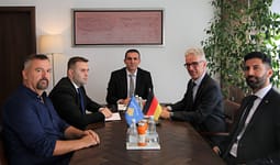 Gashi pret ambasadorin Rudolph, diskutohet forcimi i pavarësisë institucionale Gashi pret ambasadorin Rudolph, diskutohet forcimi i pavarësisë institucionale