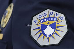 Pesë shtetas pakistanezë gjenden në një banesë me qira në Ferizaj, Policia sekuestron dokumente Pesë shtetas pakistanezë gjenden në një banesë me qira në Ferizaj, Policia sekuestron dokumente