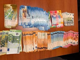 Mijëra euro e franga të fshehura, Dogana parandalon futjen e tyre në Kosovë Mijëra euro e franga të fshehura, Dogana parandalon futjen e tyre në Kosovë
