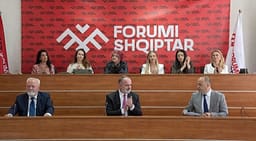 Tri partitë shqiptare bashkohen në një subjekt të vetëm politik – Forumi Shqiptar Tri partitë shqiptare bashkohen në një subjekt të vetëm politik – Forumi Shqiptar