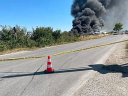 Zona ku shpërtheu zjarri në Lipjan shfrytëzohej për gara të automjeteve Zona ku shpërtheu zjarri në Lipjan shfrytëzohej për gara të automjeteve