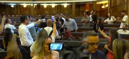 Bekë Berisha i drejtohet Mërgim Lushtakut: Mos fol me ta, e ka çu Mihali për me të qitë keq Bekë Berisha i drejtohet Mërgim Lushtakut: Mos fol me ta, e ka çu Mihali për me të qitë keq