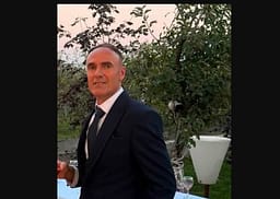 Ky është personi që humbi tragjikisht jetën pasi ra nga ndërtesa ku po punonte Ky është personi që humbi tragjikisht jetën pasi ra nga ndërtesa ku po punonte