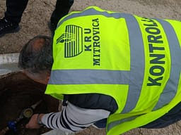 I dyshuari shtiu me armë ndaj ekipit të KRU “Mitrovica”, policia nis hetimet I dyshuari shtiu me armë ndaj ekipit të KRU “Mitrovica”, policia nis hetimet