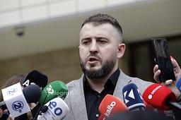 Lushtaku paralajmëron protesta: E vetmja zgjidhje për bllokadën e Kuvendit është rruga Lushtaku paralajmëron protesta: E vetmja zgjidhje për bllokadën e Kuvendit është rruga