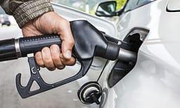 Shtrenjtohen nafta dhe benzina, këto janë çmimet e derivateve sot Shtrenjtohen nafta dhe benzina, këto janë çmimet e derivateve sot