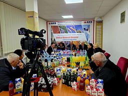 AKB: Prodhuesit nuk janë “prodhues të së keqes”, janë ata që mbajnë gjallë ekonominë e Kosovës AKB: Prodhuesit nuk janë “prodhues të së keqes”, janë ata që mbajnë gjallë ekonominë e Kosovës