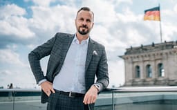 A do dëbohen shqiptarët nga Gjermania? Flet deputeti i AfD-së pas fitores në zgjedhje A do dëbohen shqiptarët nga Gjermania? Flet deputeti i AfD-së pas fitores në zgjedhje