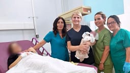 Një lindje jo e zakonshme në Spitalin e Mitrovicës, foshnja peshon mbi 5 kilogramë Një lindje jo e zakonshme në Spitalin e Mitrovicës, foshnja peshon mbi 5 kilogramë
