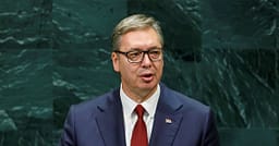 Vuçiq jep dorëheqjen si president i Serbisë Vuçiq jep dorëheqjen si president i Serbisë