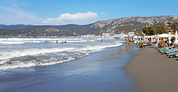 Vdes 18-vjeçari nga Kosova, u gjet pa shenja jete në Shëngjin Vdes 18-vjeçari nga Kosova, u gjet pa shenja jete në Shëngjin