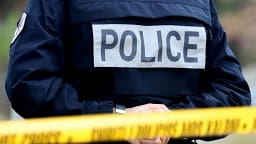 Drama në Rahovec: U ndalën për të larguar një pengesë në rrugë, përballen me grabitës të armatosur Drama në Rahovec: U ndalën për të larguar një pengesë në rrugë, përballen me grabitës të armatosur