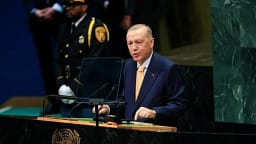 Erdogan i Turqisë i bën thirrje botës që të fillojë “menjëherë” rindërtimin e Gazës Erdogan i Turqisë i bën thirrje botës që të fillojë “menjëherë” rindërtimin e Gazës