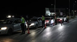 50 euro për të shpëtuar nga gjoba, policia arreston të dyshuarin në Gjakovë 50 euro për të shpëtuar nga gjoba, policia arreston të dyshuarin në Gjakovë