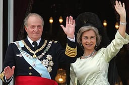 Pas 8 vitesh në mërgim, ish-mbreti Juan Carlos rikthehet për pushimet verore me familjen mbretërore në Spanjë Pas 8 vitesh në mërgim, ish-mbreti Juan Carlos rikthehet për pushimet verore me familjen mbretërore në Spanjë