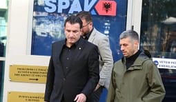 Jep dorëheqjen Sekretari i Përgjithshëm i Bashkisë Tiranë, Veliaj rikthen Alban Dokushin Jep dorëheqjen Sekretari i Përgjithshëm i Bashkisë Tiranë, Veliaj rikthen Alban Dokushin
