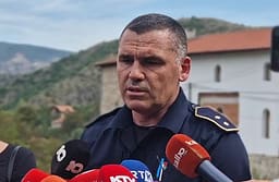 Elshani: Policia po asiston në aksionin për rrënimin e objekteve pa leje në Rezallë Elshani: Policia po asiston në aksionin për rrënimin e objekteve pa leje në Rezallë
