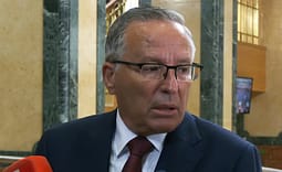 Hamza: Presim që qeveria ta kryejë pjesën e vet për ndryshimin e ligjit për Specialen, më pas jemi të hapur për Presidentin Hamza: Presim që qeveria ta kryejë pjesën e vet për ndryshimin e ligjit për Specialen, më pas jemi të hapur për Presidentin