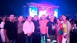 Rama ndan foto nga Sunny Hill: Bota e zbulon Prishtinën, kjo është fuqia e festivalit Rama ndan foto nga Sunny Hill: Bota e zbulon Prishtinën, kjo është fuqia e festivalit