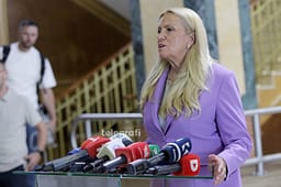 Kadrijaj për seancën e jashtëzakonshme: Do të qëndrojmë në sallë, i kemi nënshkrimet Kadrijaj për seancën e jashtëzakonshme: Do të qëndrojmë në sallë, i kemi nënshkrimet