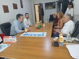 Çeku viziton SBASHK’un: Kemi ende ankesa nga prindërit për paratë e librave, sistemi ka pasur probleme viteve të fundit Çeku viziton SBASHK’un: Kemi ende ankesa nga prindërit për paratë e librave, sistemi ka pasur probleme viteve të fundit