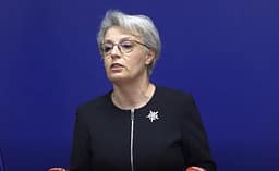 Gërvalla: Gjyqtarëve dhe prokurorëve do t’iu kontrollohet pasuria çdo 3 vjet, shkarkohen nëse performojnë dobët Gërvalla: Gjyqtarëve dhe prokurorëve do t’iu kontrollohet pasuria çdo 3 vjet, shkarkohen nëse performojnë dobët