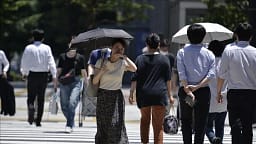 I nxehti ekstrem “pushton” Japoninë, temperaturat kalojnë 40°C – 79 persona humbin jetën I nxehti ekstrem “pushton” Japoninë, temperaturat kalojnë 40°C – 79 persona humbin jetën