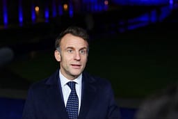 Macron premton rindërtimin pas zjarreve që evakuuan 200 mijë persona Macron premton rindërtimin pas zjarreve që evakuuan 200 mijë persona