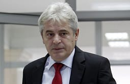 Ahmeti: Kam informacione që ka iniciativa për të paditur Ushtrinë Çlirimtare Kombëtare në Hagë Ahmeti: Kam informacione që ka iniciativa për të paditur Ushtrinë Çlirimtare Kombëtare në Hagë