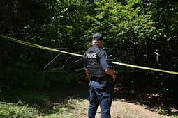 Lokacion i ri i dyshuar në Zubin Potok, Prokuroria kërkon leje për zhvarrim Lokacion i ri i dyshuar në Zubin Potok, Prokuroria kërkon leje për zhvarrim