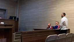 Prokuroria kërkon burgim efektiv për të akuzuarin për aksidentin që la të vdekur një këmbësor në Prishtinë – ishte dënuar edhe 117 herë për kundërvajtje në trafik Prokuroria kërkon burgim efektiv për të akuzuarin për aksidentin që la të vdekur një këmbësor në Prishtinë – ishte dënuar edhe 117 herë për kundërvajtje në trafik