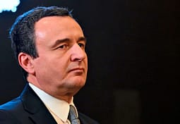 Kurti: Katër shtetas të Kosovës të lënduar nga zjarri në hotelin në Vlorë, jemi të tronditur Kurti: Katër shtetas të Kosovës të lënduar nga zjarri në hotelin në Vlorë, jemi të tronditur