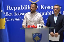 PDK e Aleanca të premten në sallën plenare, Tahiri: PDK nuk i nënshtrohet qasjes autoritare të deputetit Albin Kurti PDK e Aleanca të premten në sallën plenare, Tahiri: PDK nuk i nënshtrohet qasjes autoritare të deputetit Albin Kurti