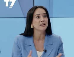 Arjeta Fejza: VV ka bërë të gjitha përpjekjet që mos të shkohet në zgjedhje të reja Arjeta Fejza: VV ka bërë të gjitha përpjekjet që mos të shkohet në zgjedhje të reja