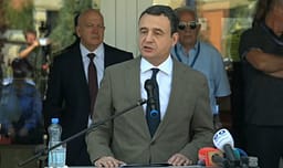 Kurti shfaqet në ceremoninë e diplomimit të kadetëve të Shërbimit Korrektues Kurti shfaqet në ceremoninë e diplomimit të kadetëve të Shërbimit Korrektues